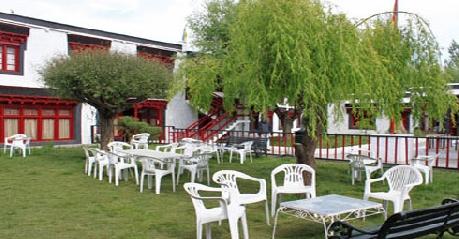 Hotel Lharimo